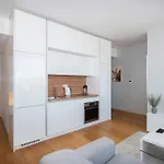 28th Floor Luxury Skyline 1bdrm - Downtown Center Pressburg