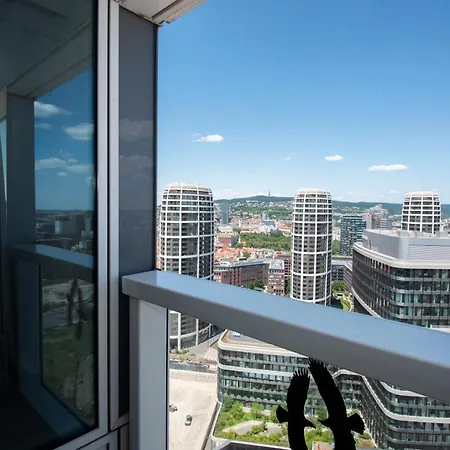 28th Floor Luxury Skyline 1bdrm - Downtown Center