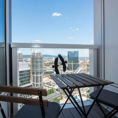 Luxury 1bdrm On The 28th Floor Apartment Pressburg