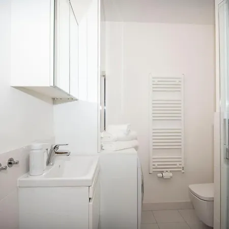 Apartment 28th Floor Luxury Skyline 1bdrm - Downtown Center