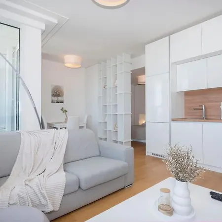 Luxury 1bdrm On The 28th Floor Bratislava