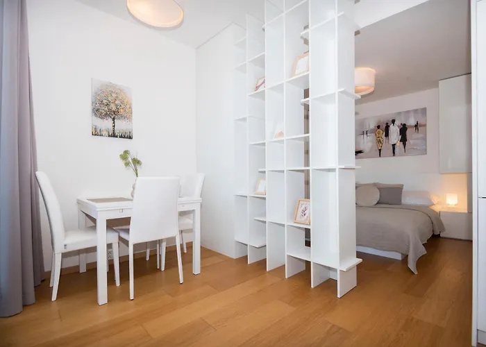 Luxury 1bdrm On The 28th Floor Pressburg