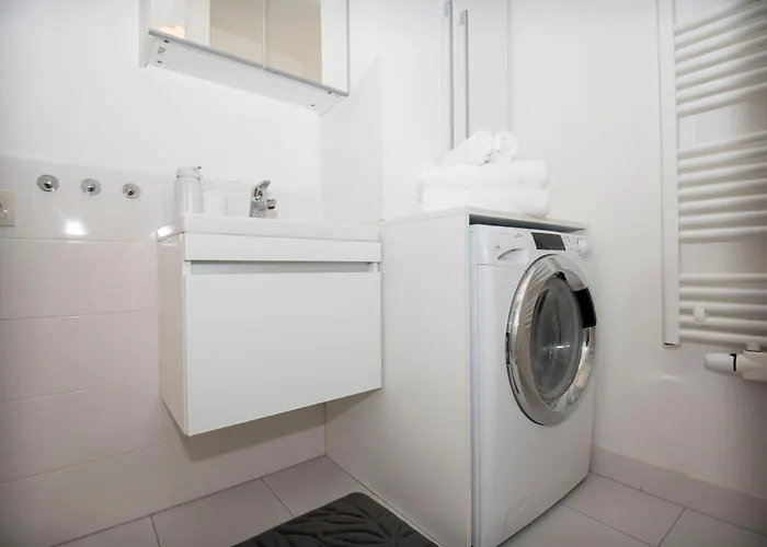 Luxury 1bdrm On The 28th Floor 公寓 布拉迪斯拉发