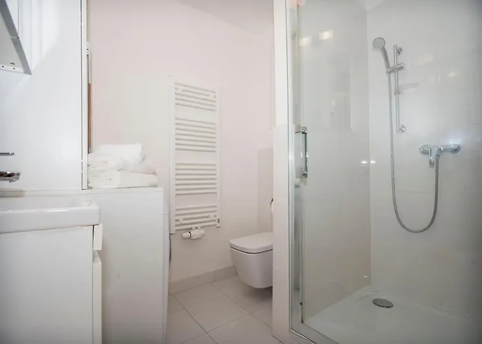 Luxury 1bdrm On The 28th Floor Apartment Pressburg