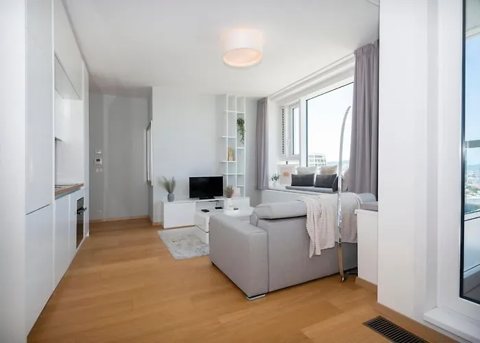 Luxury 1bdrm On The 28th Floor