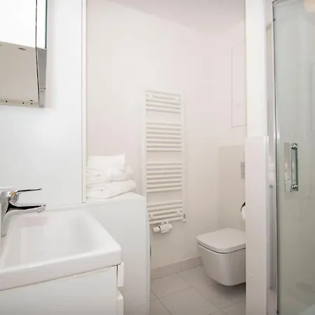 Luxury 1bdrm On The 28th Floor شقة