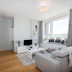 28th Floor Luxury Skyline 1bdrm - Downtown Center * ברטיסלאבה