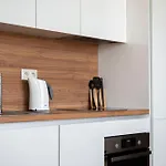 28th Floor Luxury Skyline 1bdrm - Downtown Center דירה *