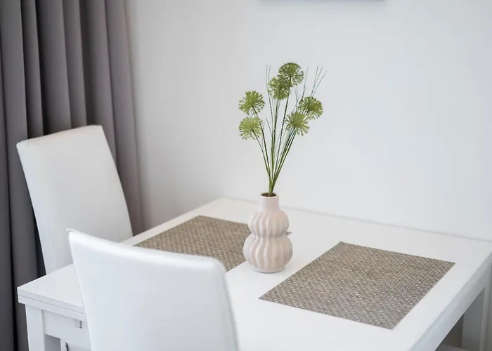 Luxury 1bdrm On The 28th Floor Lägenhet