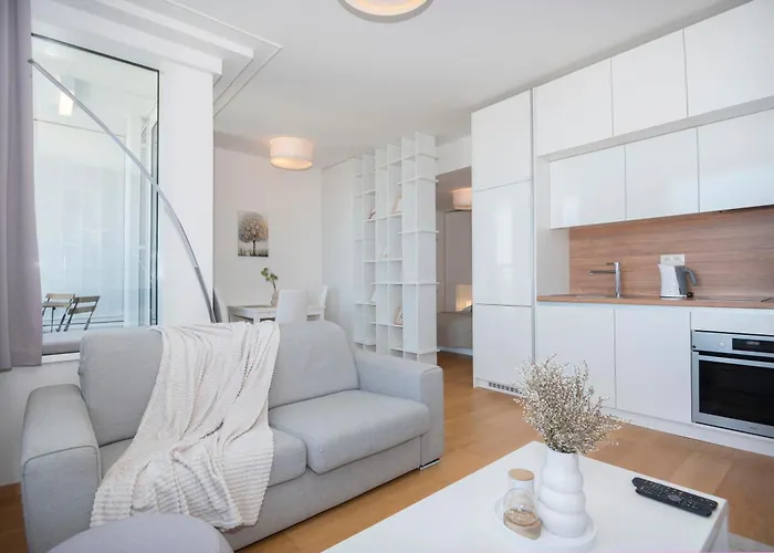 Lägenhet Luxury 1bdrm On The 28th Floor Bratislava