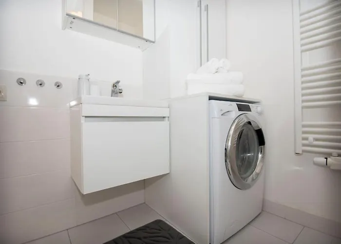 Luxury 1bdrm On The 28th Floor *